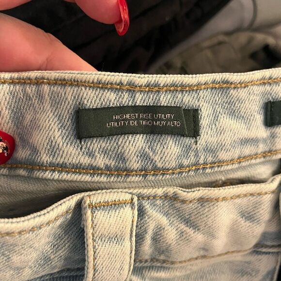 Wild Fable Highest Rise Utility Paint Splash Carpenter Denim Shorts sz 6 EUC - Picture 5 of 7